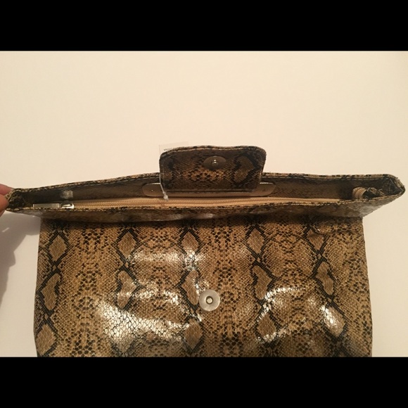 Beige Python Print Clutch - Picture 4 of 5